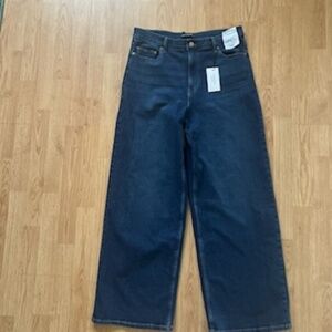 NWT Calvin Klein High Rise Wide Leg Jeans 14/32